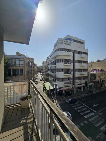 דירה למכירה בתל אביב יפו (תיווך) — 2