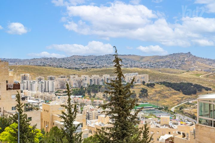 דירה למכירה בירושלים (תיווך) — 4