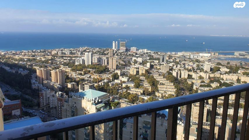 שניים בנובמבר 