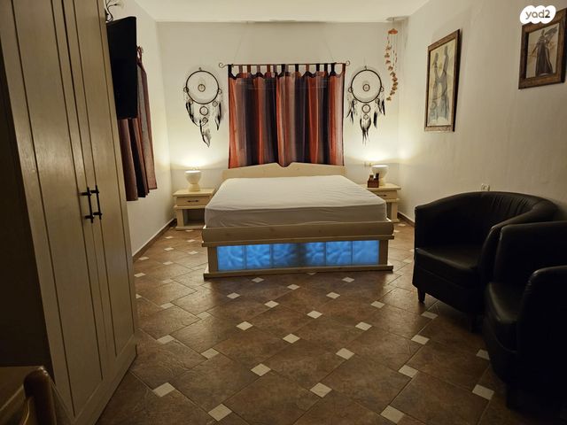 דירת גן, כרכום