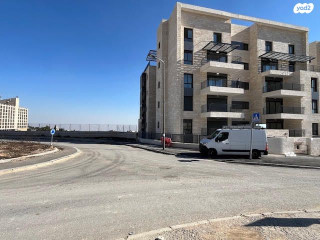 יצחק ארנסט נבנצל 