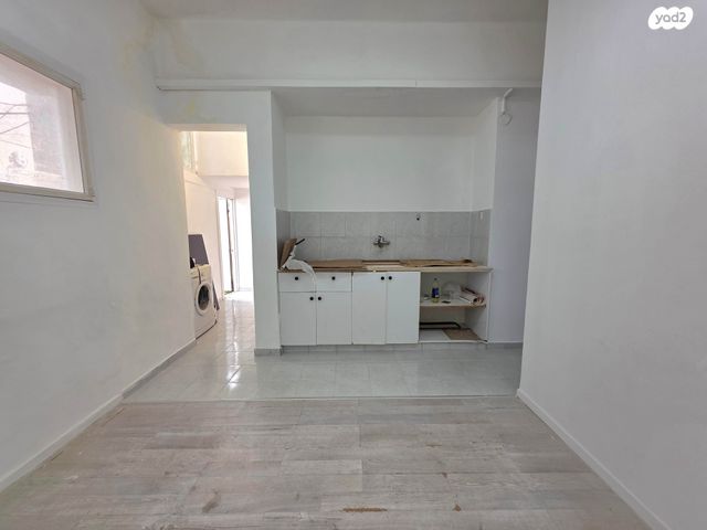 ארלוזורוב 18