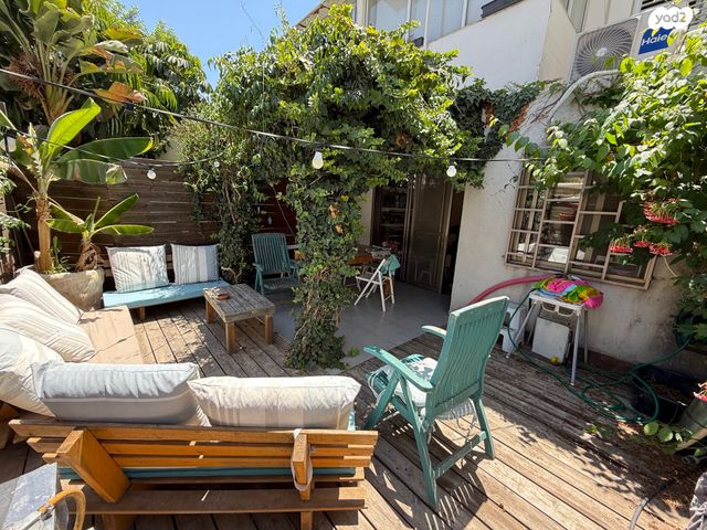 דם המכבים 33