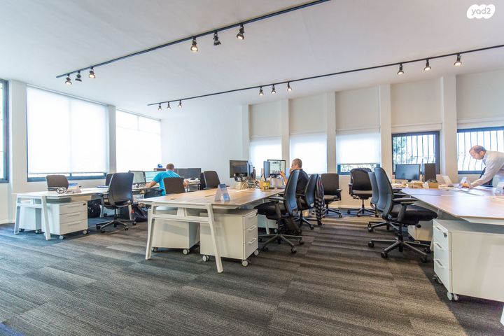 משרדים, מונטיפיורי, הרכבת, תל אביב יפו