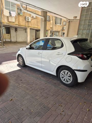 מודעת רכב טויוטה יאריס