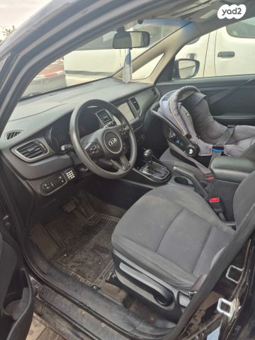 מודעת רכב קיה קארנס