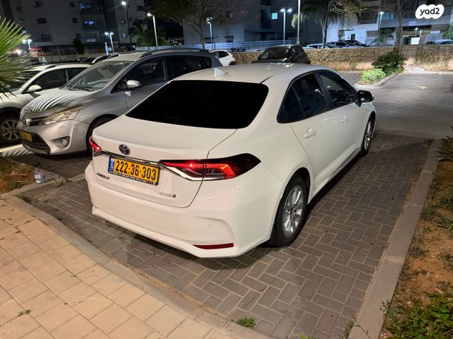 מודעת רכב טויוטה קורולה