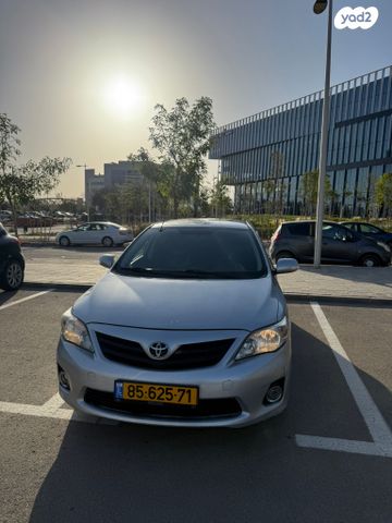 מודעת רכב טויוטה קורולה