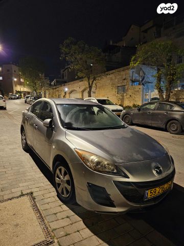 מודעת רכב מאזדה 3