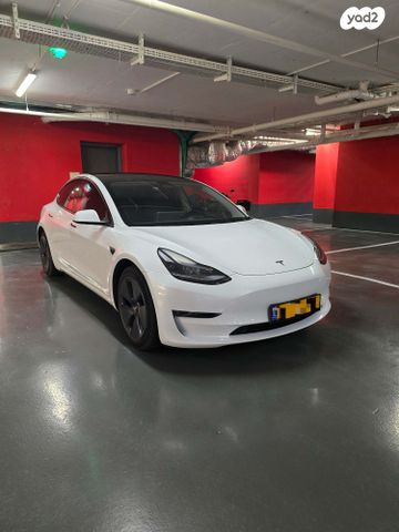 מודעת רכב טסלה מודל 3