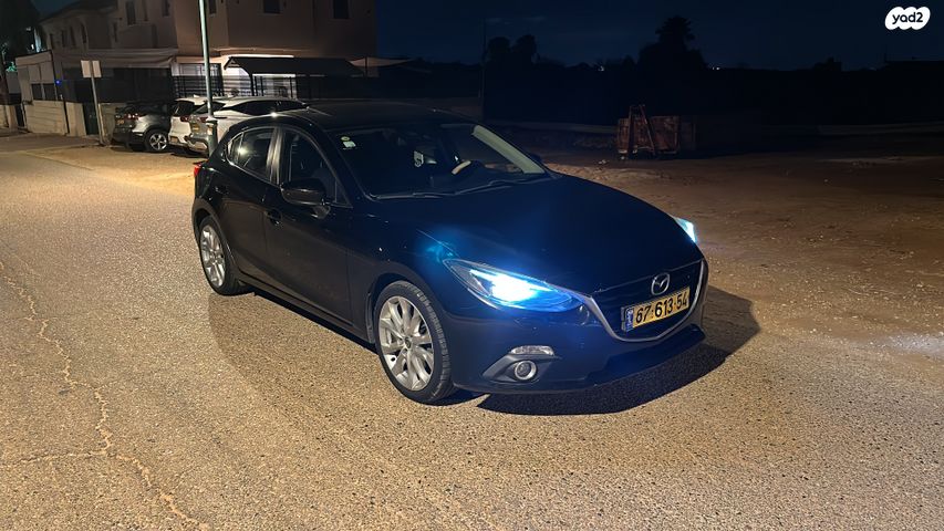 מודעת רכב מאזדה 3