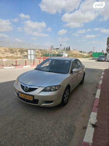 מודעת רכב מאזדה 3