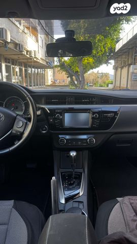 מודעת רכב טויוטה קורולה