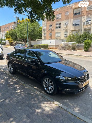 מודעת רכב סקודה סופרב