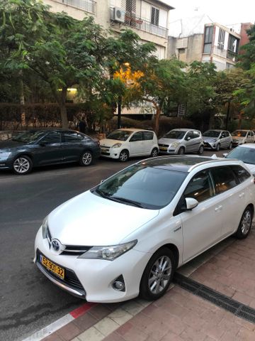 מודעת רכב טויוטה אוריס