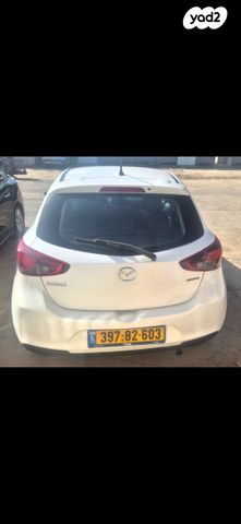 מודעת רכב מאזדה 2