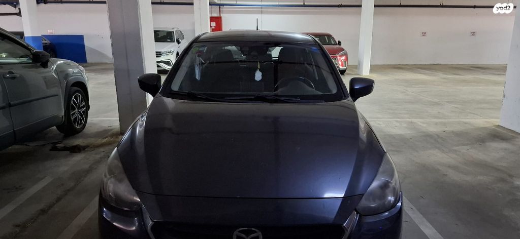 מודעת רכב מאזדה 2