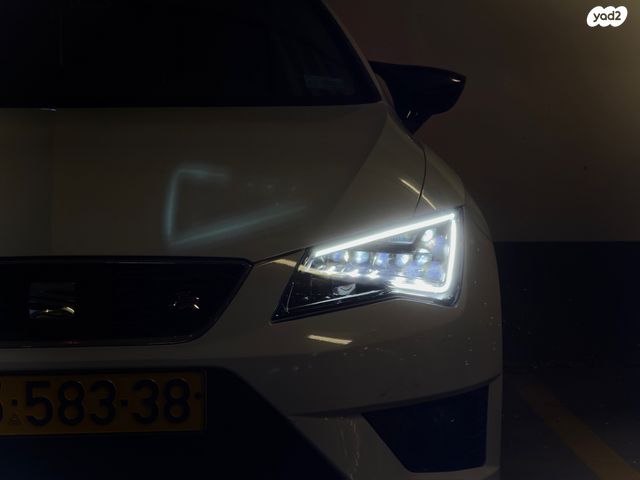 מודעת רכב סיאט לאון