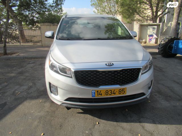 מודעת רכב קיה קרניבל