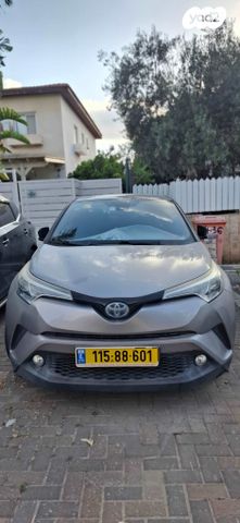 מודעת רכב טויוטה C-HR