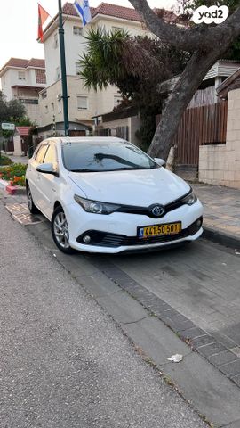 מודעת רכב טויוטה אוריס