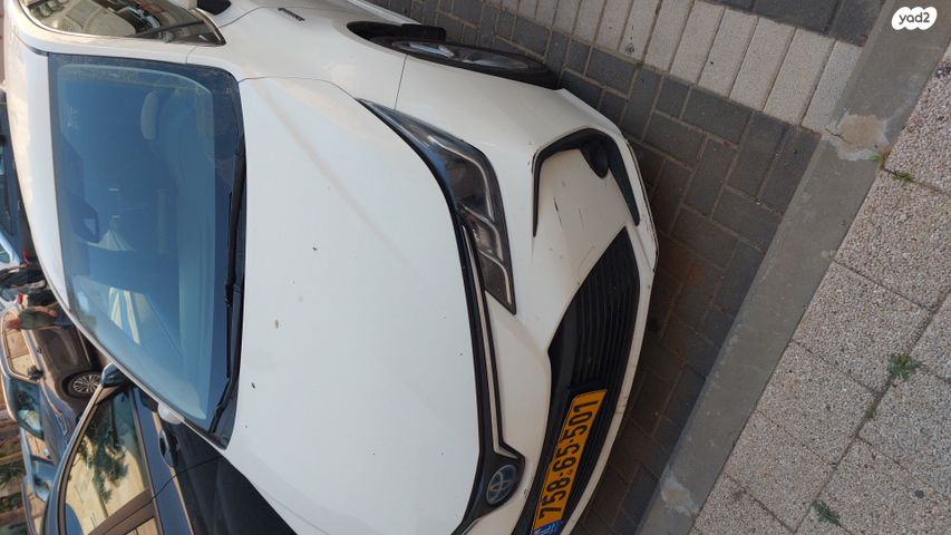 מודעת רכב טויוטה קורולה