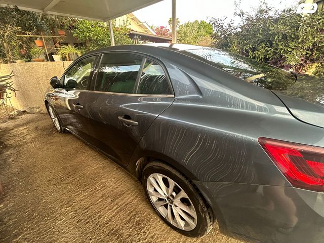 מודעת רכב רנו מגאן