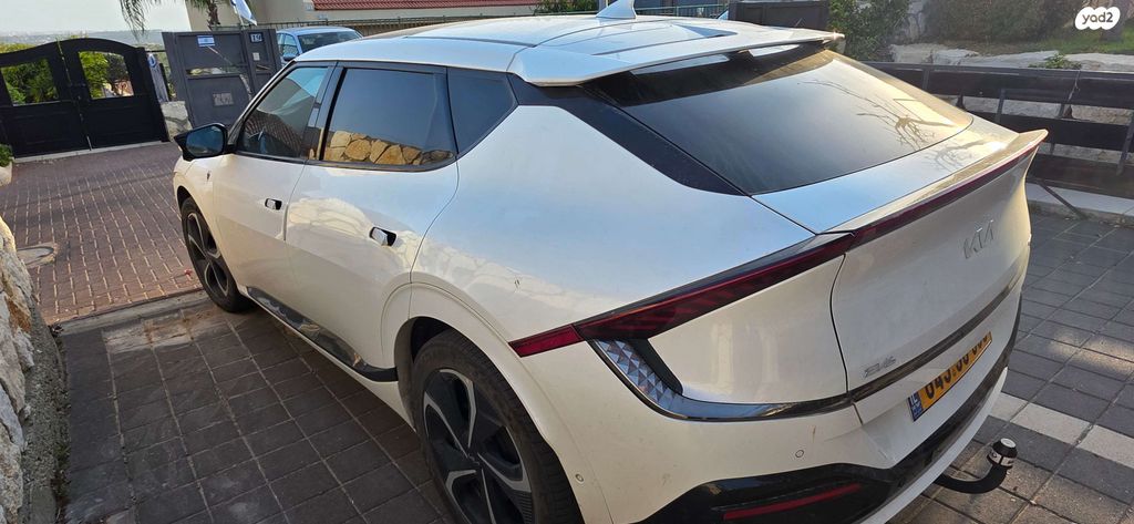 מודעת רכב קיה EV6