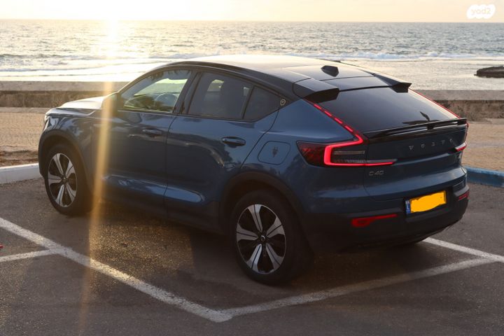 מודעת רכב וולוו C40