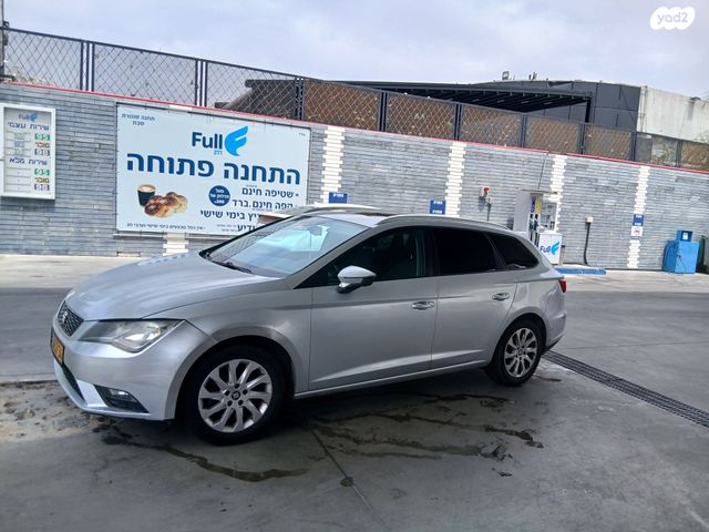 מודעת רכב סיאט לאון