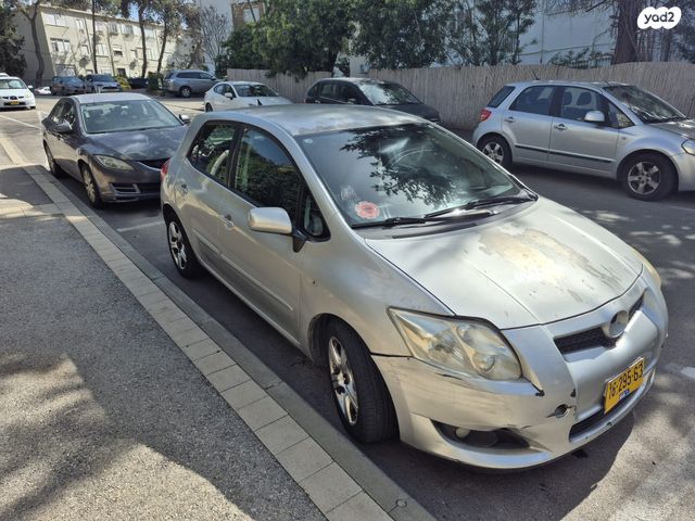 מודעת רכב טויוטה אוריס