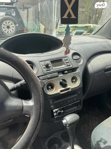 מודעת רכב טויוטה יאריס