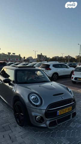מודעת רכב מיני קופר