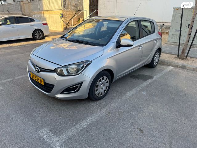 מודעת רכב יונדאי i20
