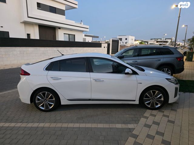 מודעת רכב יונדאי איוניק