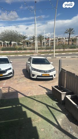 מודעת רכב טויוטה קורולה