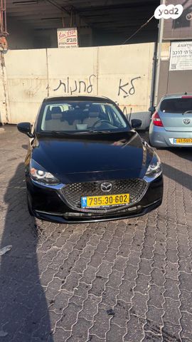 מודעת רכב מאזדה 2