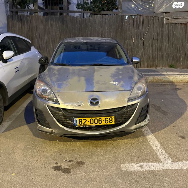 מודעת רכב מאזדה 3