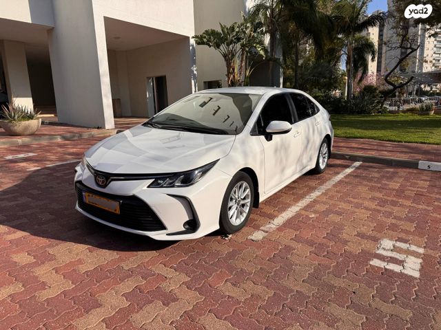 מודעת רכב טויוטה קורולה