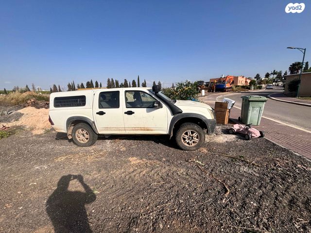 מודעת רכב איסוזו די-מקס