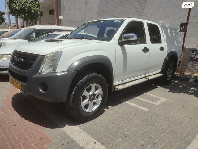 מודעת רכב איסוזו די-מקס