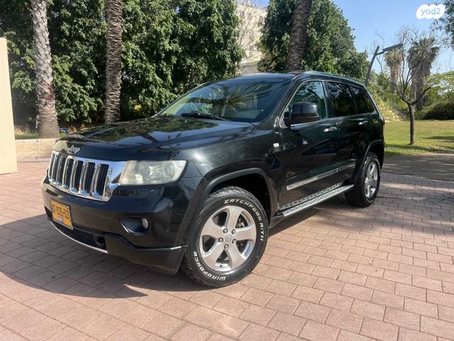 מודעת רכב ג'יפ גרנד צ'ירוקי