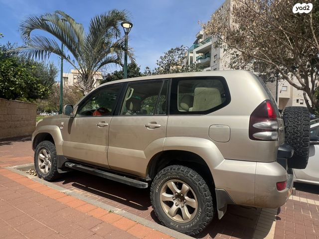 מודעת רכב טויוטה לנד קרוזר