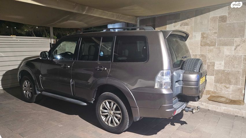 מודעת רכב מיצובישי פג'רו