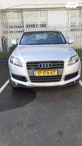 מודעת רכב אאודי Q7