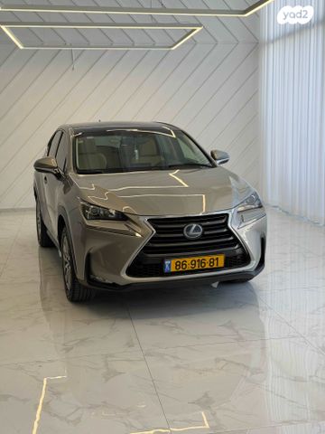 מודעת רכב לקסוס NX 1