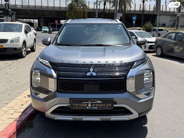 מודעת רכב מיצובישי אאוטלנדר 1