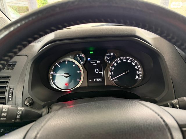 מודעת רכב טויוטה לנד קרוזר