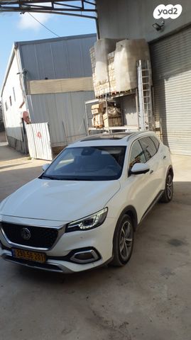 מודעת רכב אם ג'י EHS PHEV