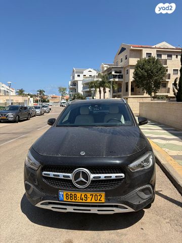 מודעת רכב מרצדס-בנץ GLA